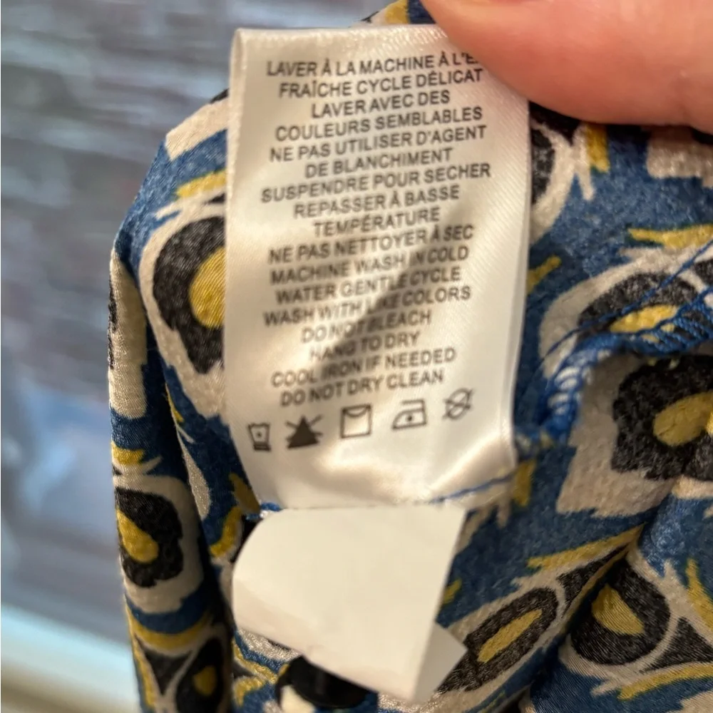 EUC - cupcakes & cashmere Graphic, Art Deco Print Blouse - Picture 5 of 13